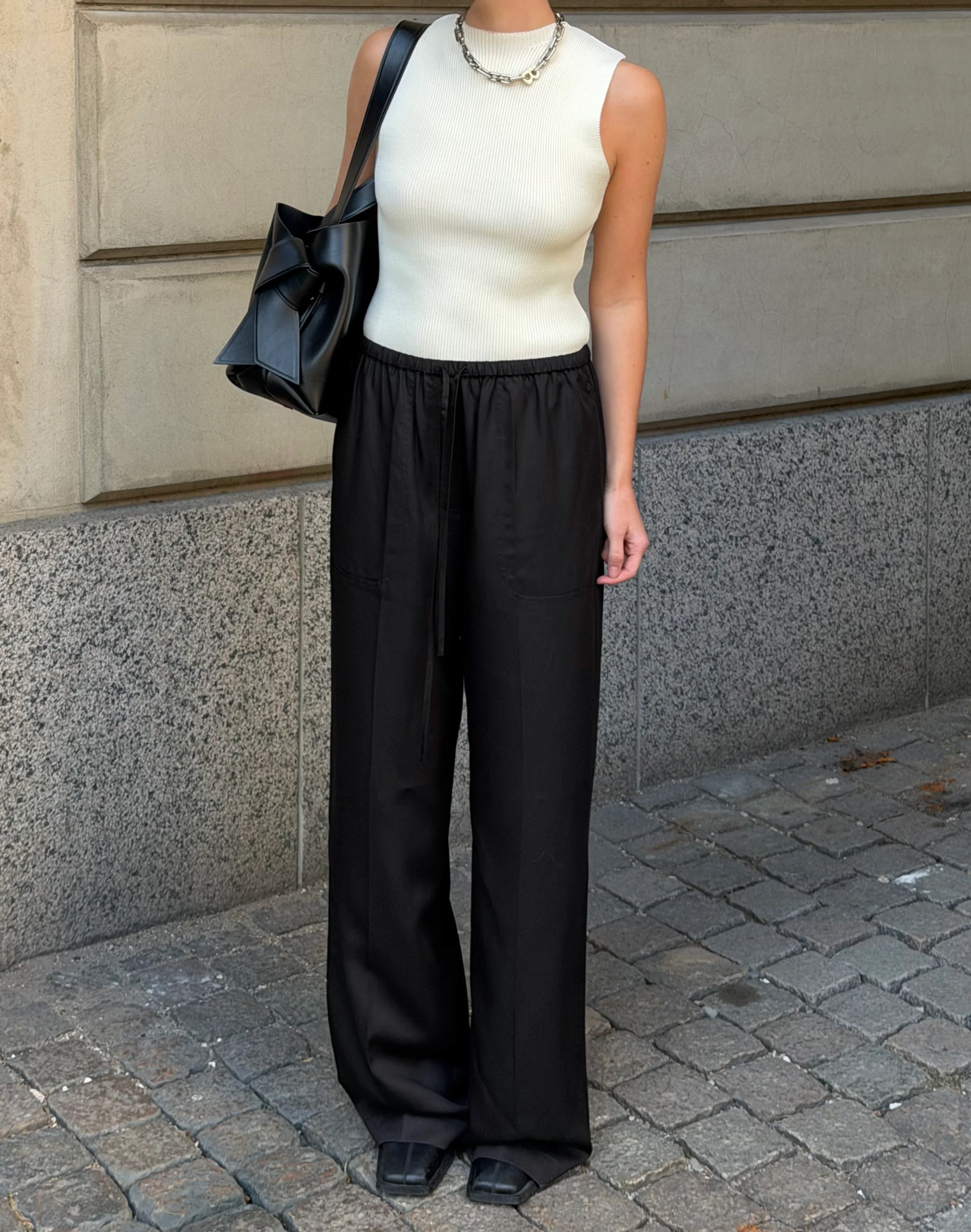 DEIA DRAWSTRING PANTS | black - Image 4