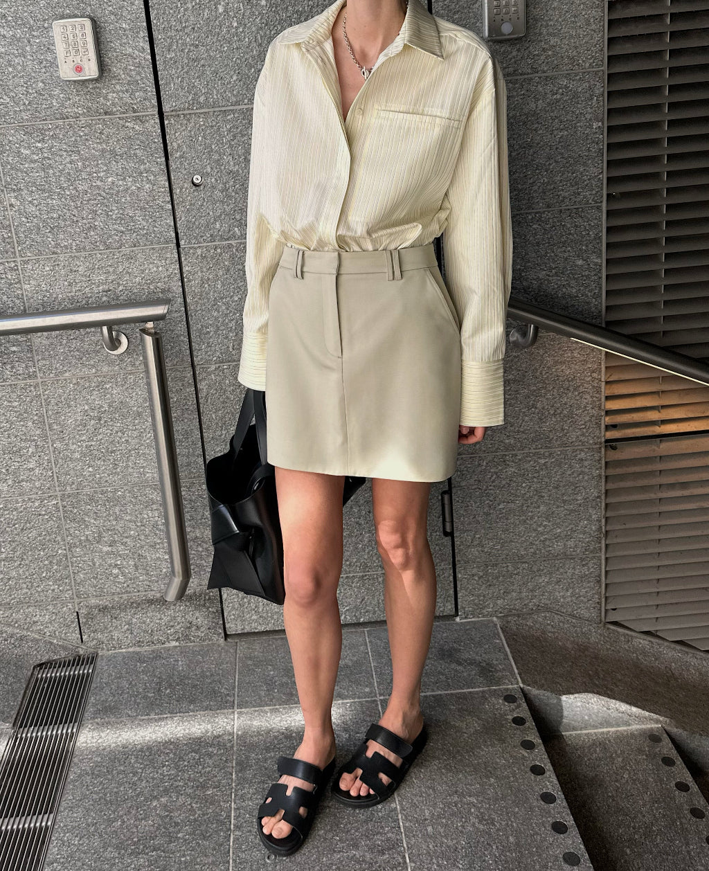 LUA MINI SKIRT | light olive - Image 3